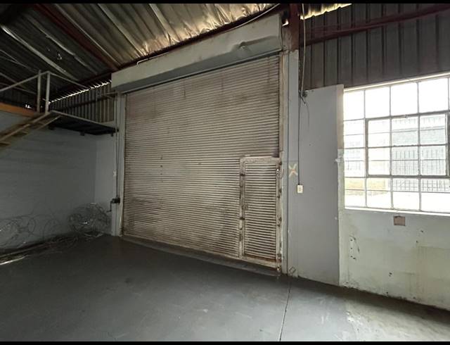 600M² WAREHOUSE TO LET IN WYNBERG